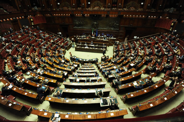 I decreti Ucraina in Parlamento: relatori e tempistiche