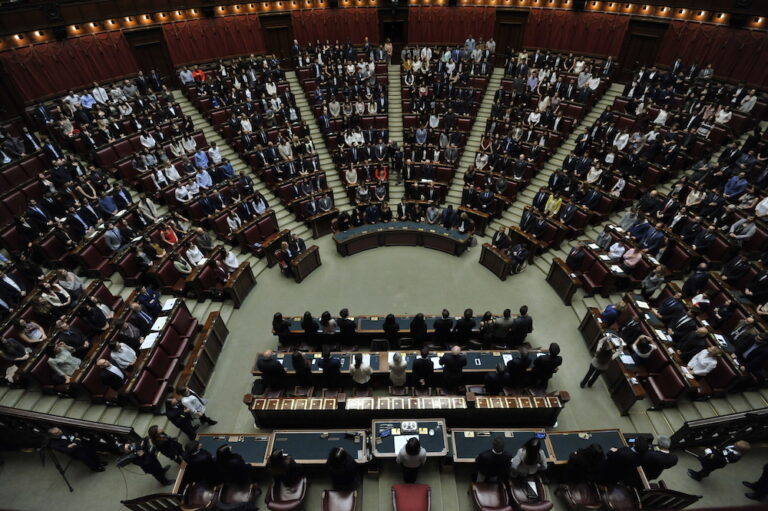 Il decreto Polizze approda in aula: le richieste dei partiti