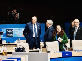 Berlino-Roma-Parigi: Difesa comune, conti separati